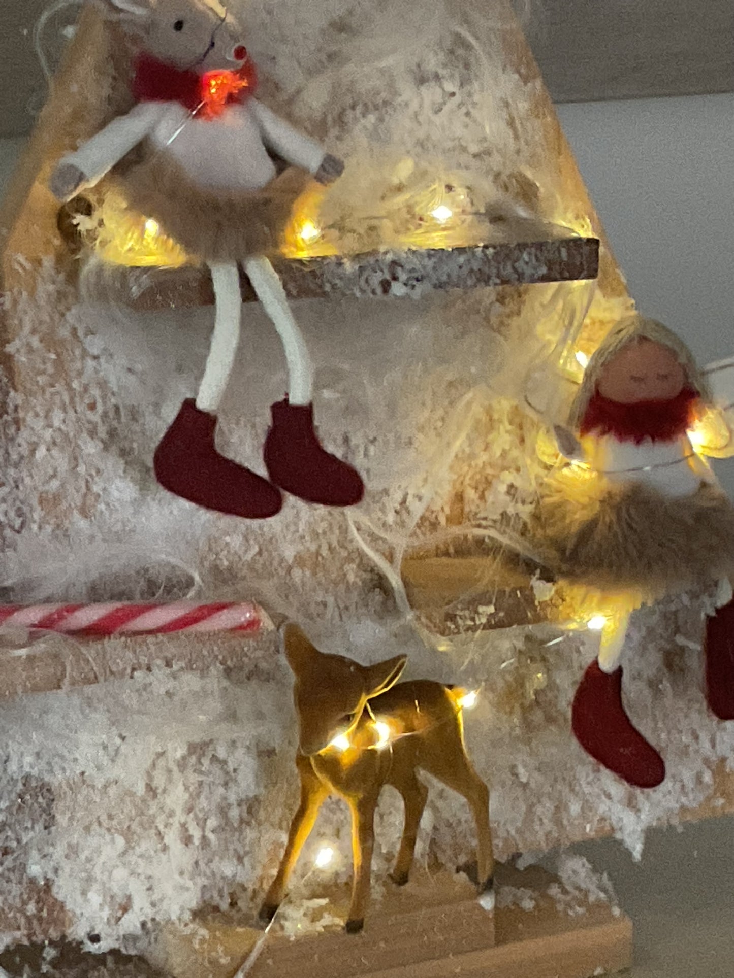 Houten versierde kerstboom