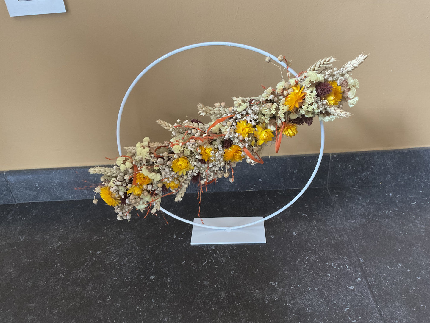 Staande witte ring