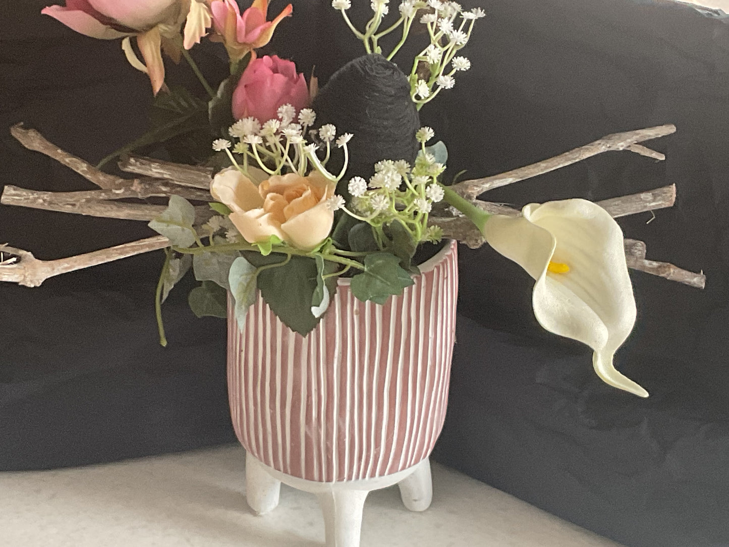 Bloemstuk op poten
