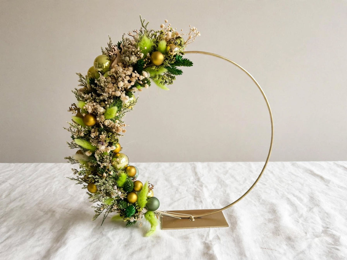 Ring met droogbloemen