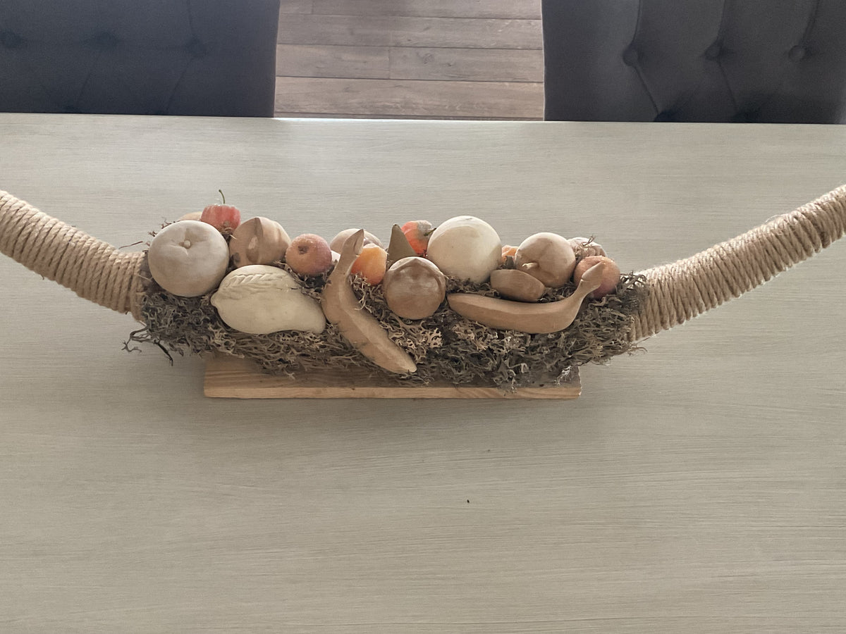 Tafelstuk met houten fruit