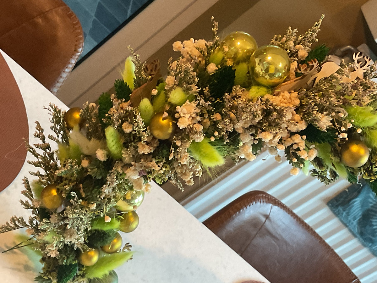 Ring met droogbloemen